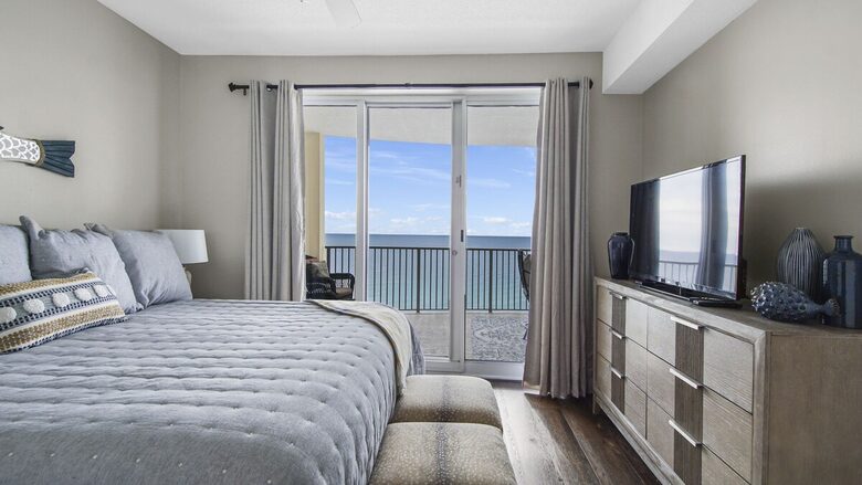 Panama City Beach Oceanfront Upper Floor Condo - Panama City Beach, Florida