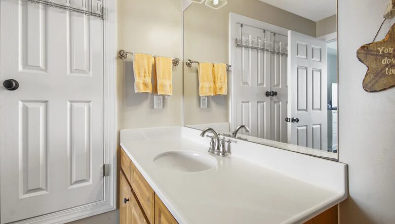 Panama City Beach Oceanfront Upper Floor Condo - Panama City Beach, Florida