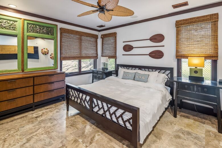 North Shore Oahu Bali Villa on the Beach - Kahuku, Hawaii