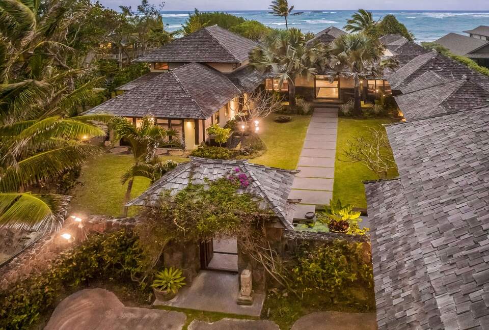 North Shore Oahu Bali Villa on the Beach - Kahuku, Hawaii