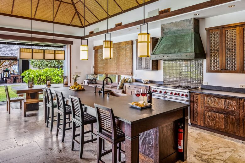 North Shore Oahu Bali Villa on the Beach - Kahuku, Hawaii