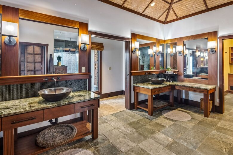 North Shore Oahu Bali Villa on the Beach - Kahuku, Hawaii