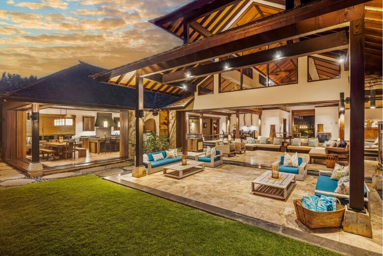 North Shore Oahu Bali Villa on the Beach - Kahuku, Hawaii