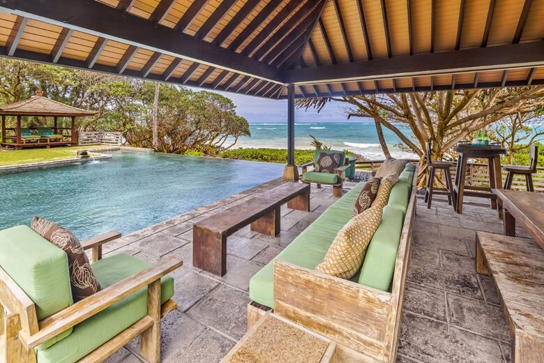 North Shore Oahu Bali Villa on the Beach - Kahuku, Hawaii