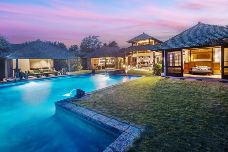 North Shore Oahu Bali Villa on the Beach - Kahuku, Hawaii