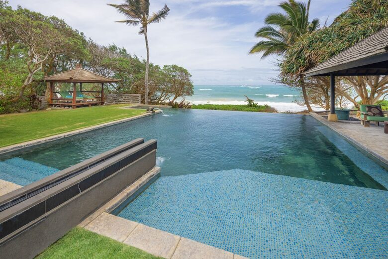 North Shore Oahu Bali Villa on the Beach - Kahuku, Hawaii