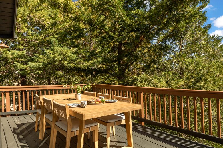 Enjoy outdoor dining