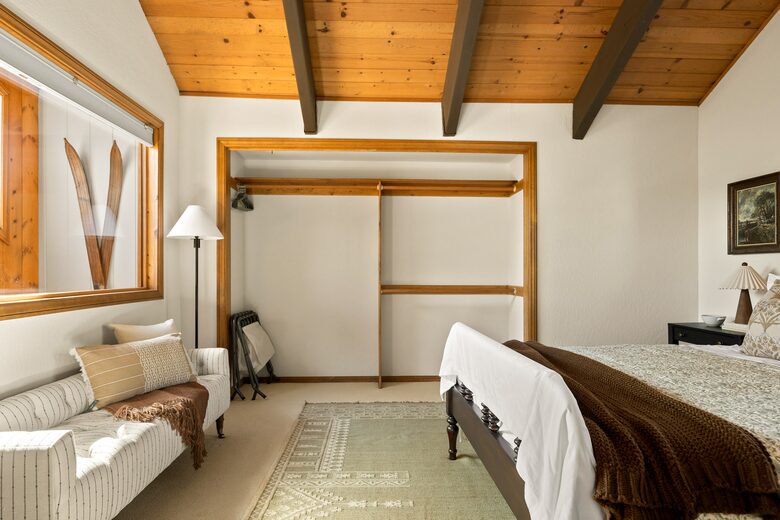 The Sunrise Lakehouse - Lake Arrowhead, California