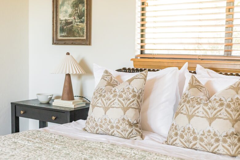 Queen bedroom on Casper hybrid mattress