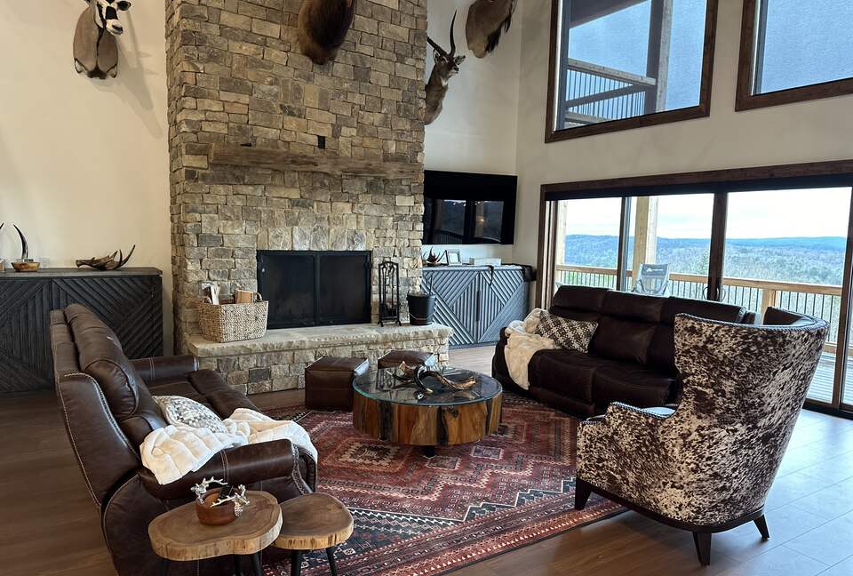 Whispering Winds Mountain Retreat - Ellijay, Georgia