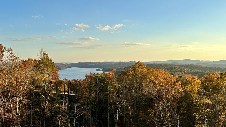 Whispering Winds Mountain Retreat - Ellijay, Georgia