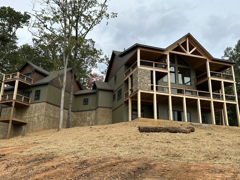Whispering Winds Mountain Retreat - Ellijay, Georgia