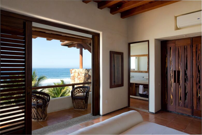Casa de Olas at Las Palmas Luxury Villas - Zihuatanejo de Azueta, Mexico