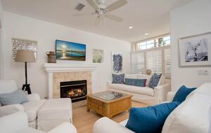 Lucy's Beach House - Oceanside, California