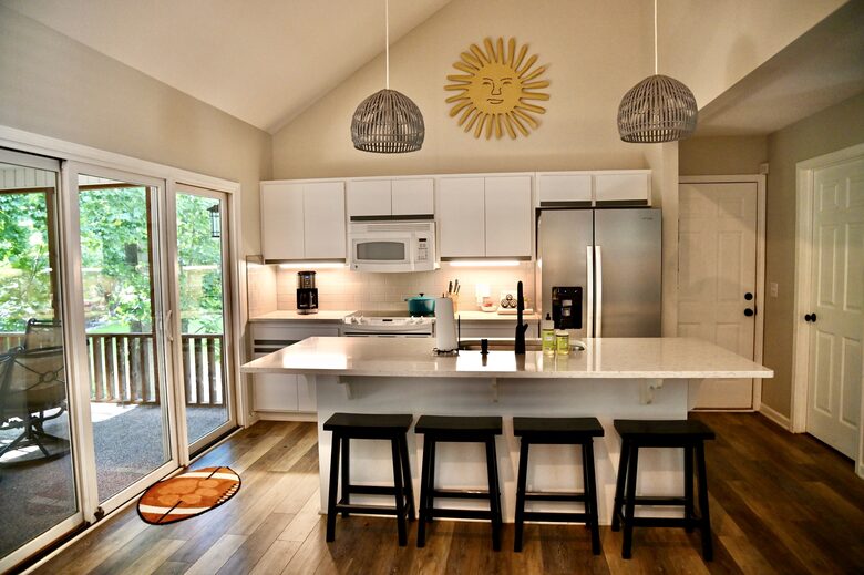Lake House Retreat on the shores of Lake Hartwell in Seneca - Seneca, South Carolina