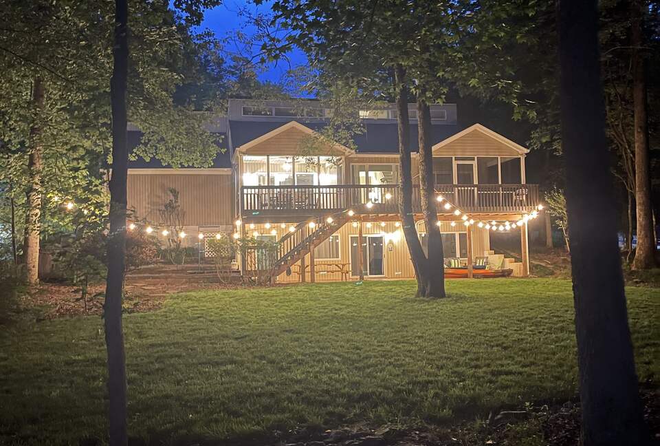 Lake House Retreat on the shores of Lake Hartwell in Seneca - Seneca, South Carolina