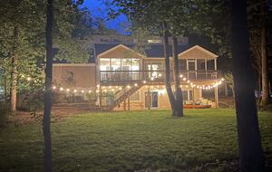 Lake House Retreat on the shores of Lake Hartwell in Seneca - Seneca, South Carolina