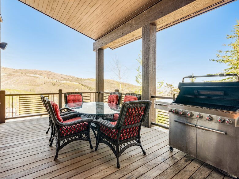 Quintess Collection - Whitetail Lodge - Park City, Utah