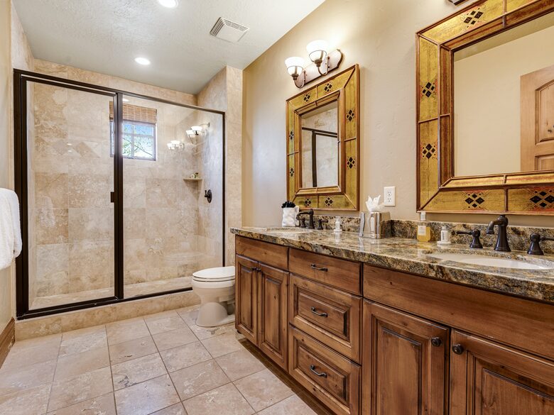 Quintess Collection - Whitetail Lodge - Park City, Utah