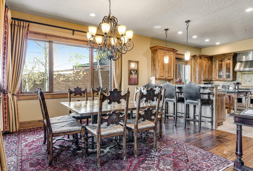 Quintess Collection - Whitetail Lodge - Park City, Utah