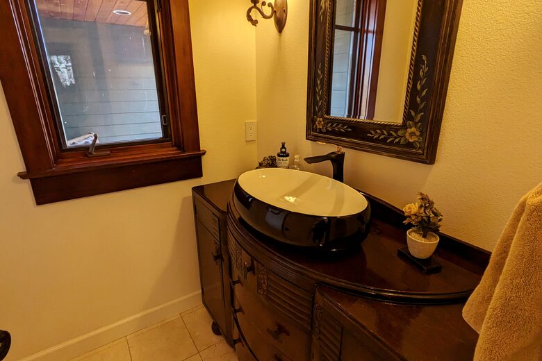 Wine Country Estate - Grants Pass, Oregon