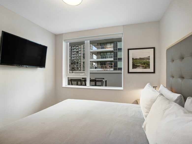 Quintess Collection - The Richards - Vancouver, Canada