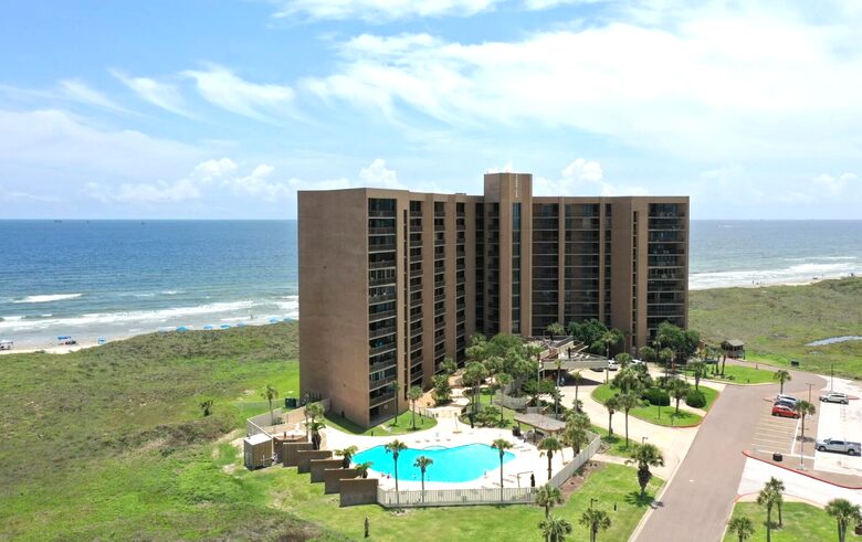 Beachfront luxury condo