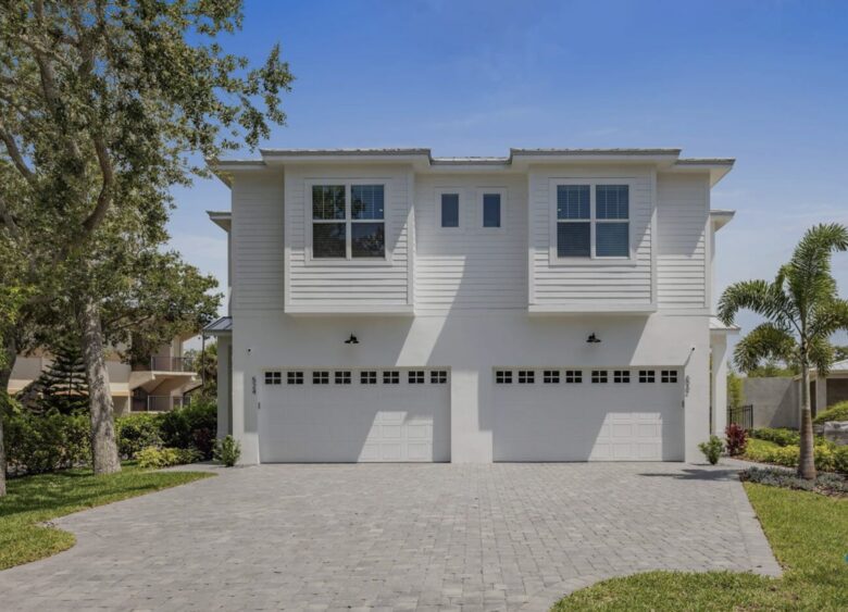 New Smyrna Beach Getaway with Boat Slip, Steps from the Ocean and Town - New Smyrna Beach, Florida