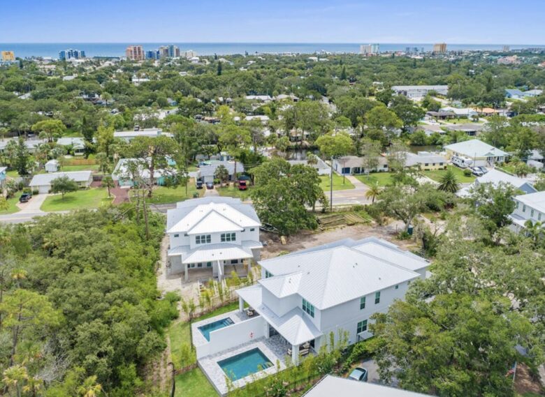 New Smyrna Beach Getaway with Boat Slip, Steps from the Ocean and Town - New Smyrna Beach, Florida