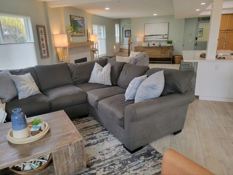 SoCal Beach Living | Steps to the Beach & Carlsbad Village - Carlsbad, California