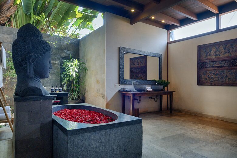 The Hideaways Club - Asmara - Kutta, Indonesia