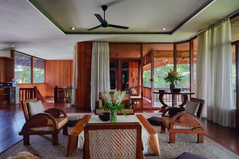 The Hideaways Club - Asmara - Kutta, Indonesia