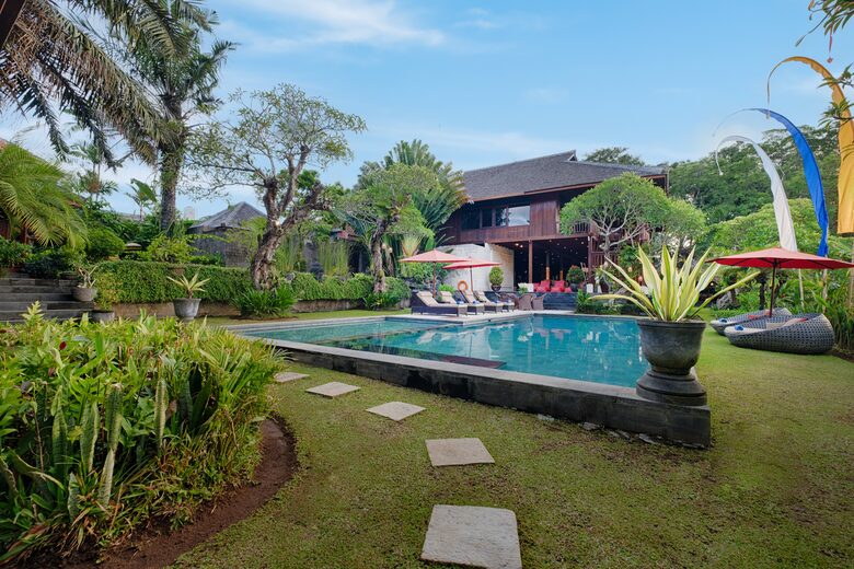 The Hideaways Club - Asmara - Kutta, Indonesia