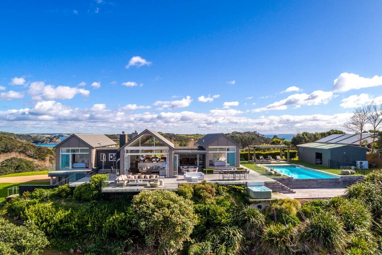 Oneroa Estate - Waiheke Island, New Zealand