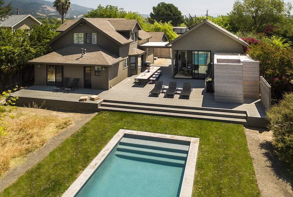 Quintess Collection - Valley Vineyards - Healdsburg, California