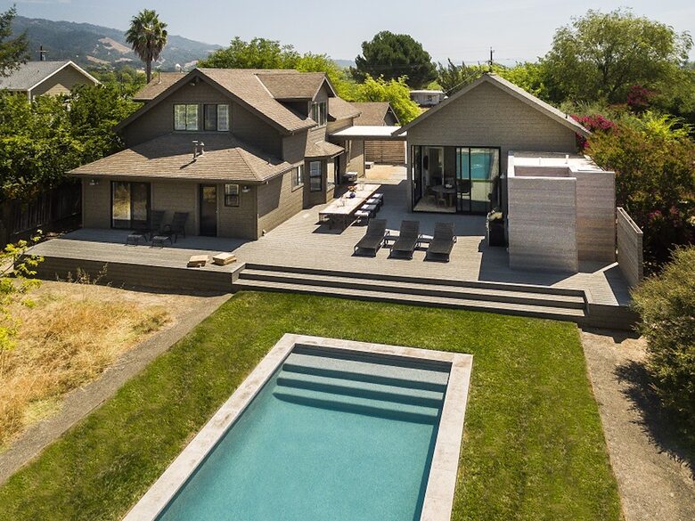 Quintess Collection - Valley Vineyards - Healdsburg, California