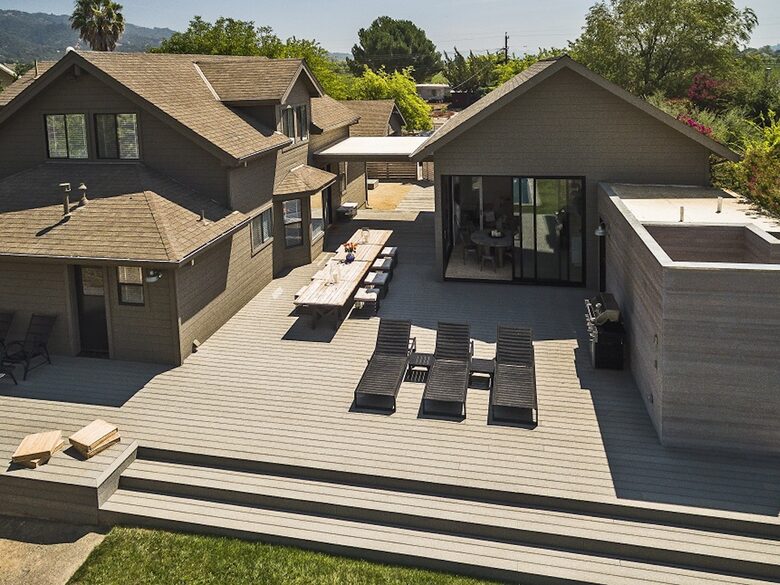 Quintess Collection - Valley Vineyards - Healdsburg, California