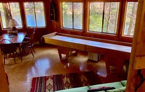 Luxury Treehouse at Water’s Edge - Sapphire, North Carolina