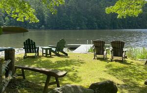 Luxury Treehouse at Water’s Edge - Sapphire, North Carolina