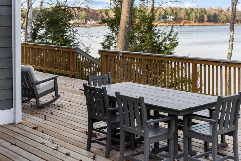 Oasis on Long Lake - Traverse City, Michigan