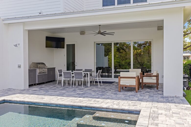 New Smyrna Beach Getaway with Boat Slip, Steps from the Ocean and Town - New Smyrna Beach, Florida