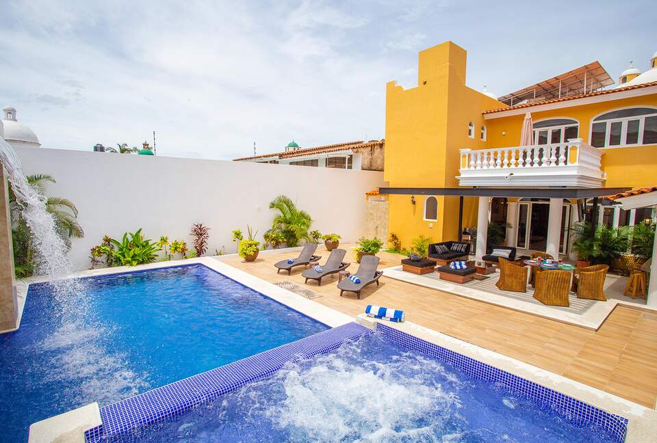 Casa Solaina | With Large Heated Pool & Hot Tub - Puerto Vallarta, Mexico