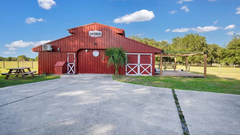 Serene Florida Farm - Umatilla, Florida
