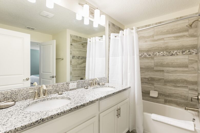 4 Bedroom Town Home - Davenport, Florida
