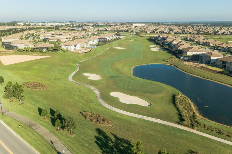 6 Bedroom Home with Private Pool - Davenport, Florida