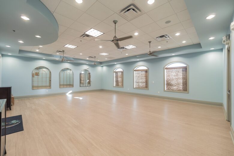 6 Bedroom Home with Private Pool - Davenport, Florida