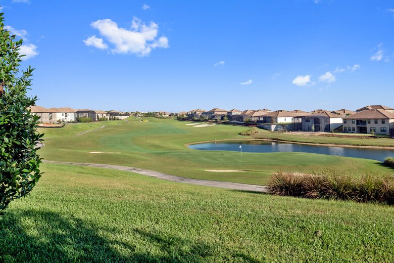 6 Bedroom Home with Private Pool - Davenport, Florida