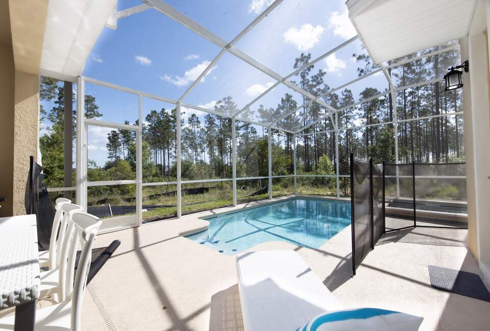 5 Bedroom Home with Private Pool - Davenport, Florida