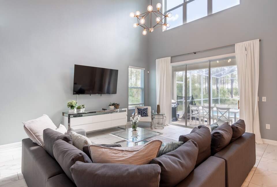 5 Bedroom Home with Private Pool - Davenport, Florida