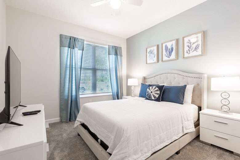 5 Bedroom Home with Private Pool - Davenport, Florida